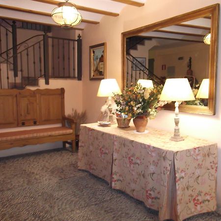 Apartamentos Claveria Biniés Chambre photo